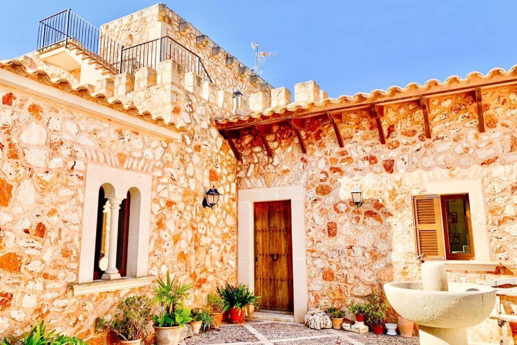 Es Castell De Ca N'Alou De Ses Cases Noves S'Horta Kültér fotó
